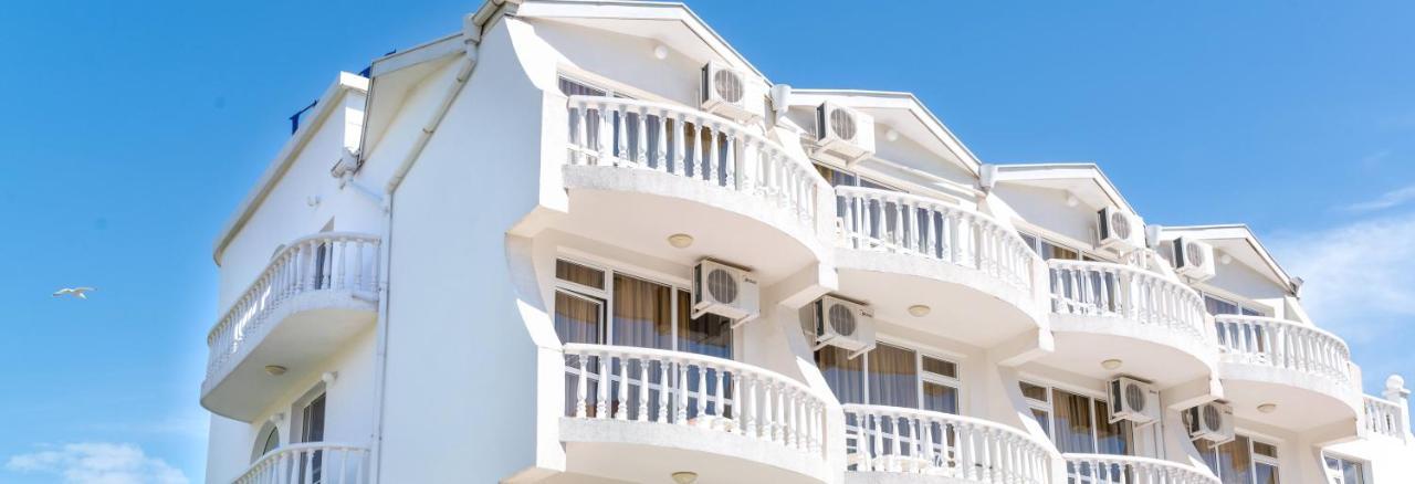 Hotel Yanis Lozenets Exterior photo