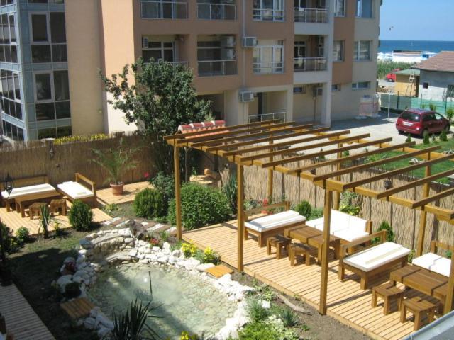 Hotel Yanis Lozenets Exterior photo