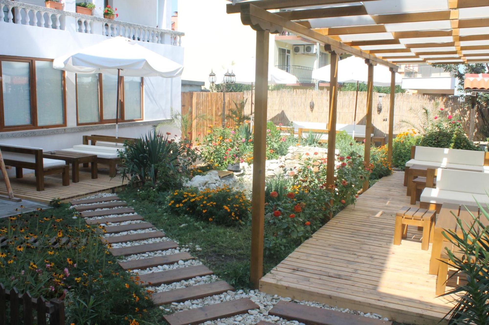 Hotel Yanis Lozenets Exterior photo
