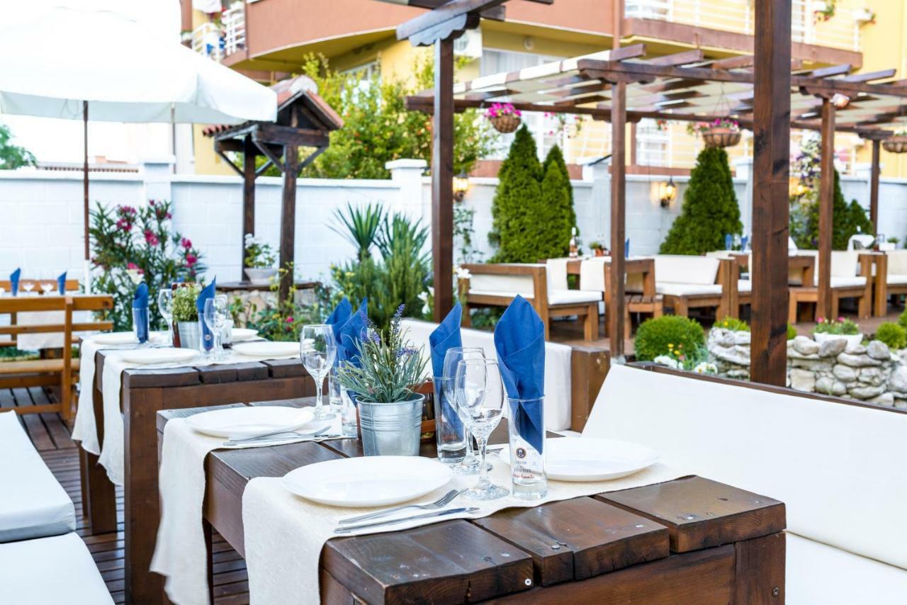 Hotel Yanis Lozenets Exterior photo